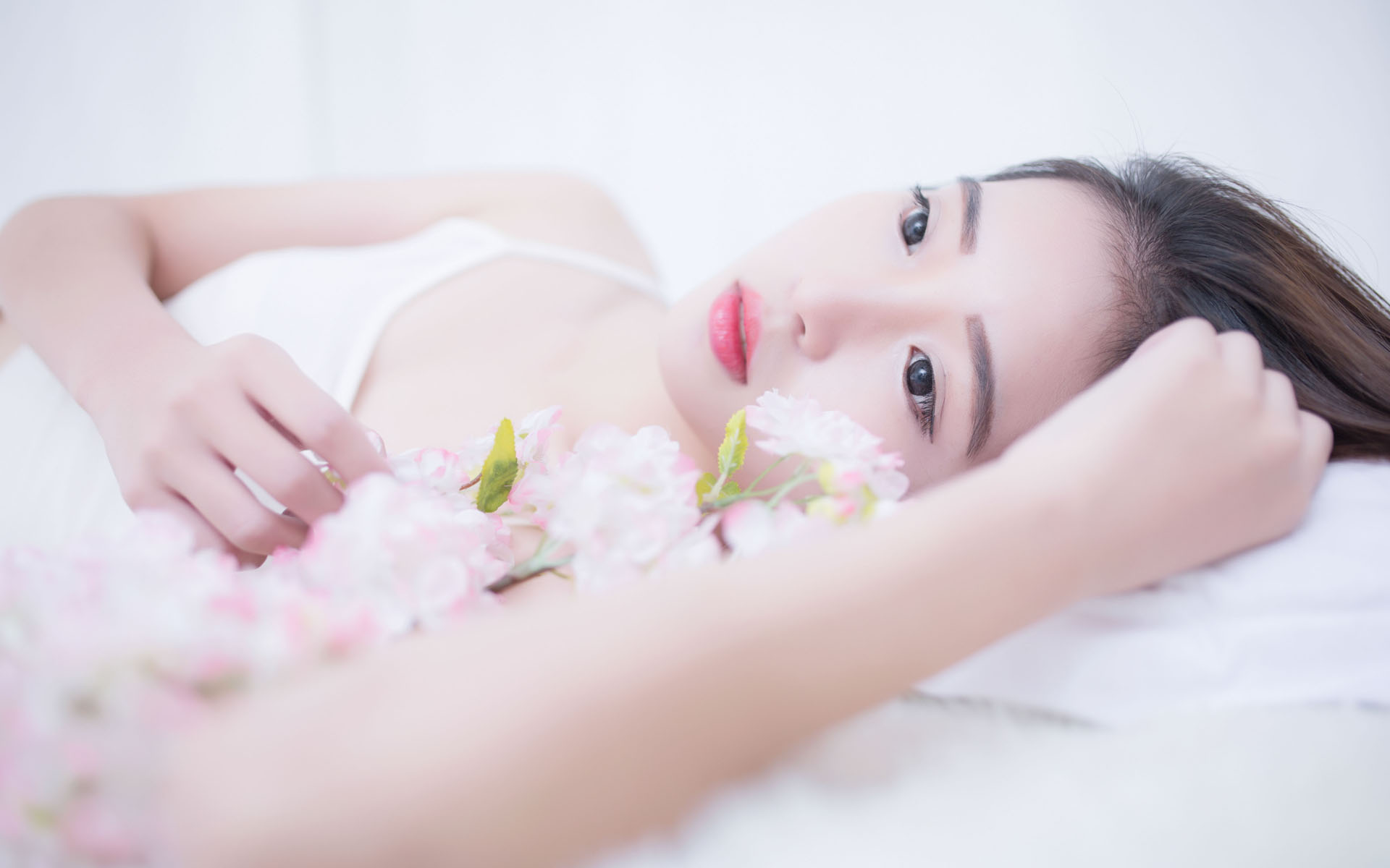 中马免签协定生效 继续“说走就走”的友谊